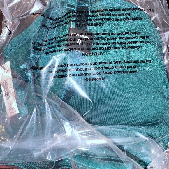 NWT TORRID Lightly Padded Racerback Bralette - Seamless Flirt Green - Picture 9 of 9